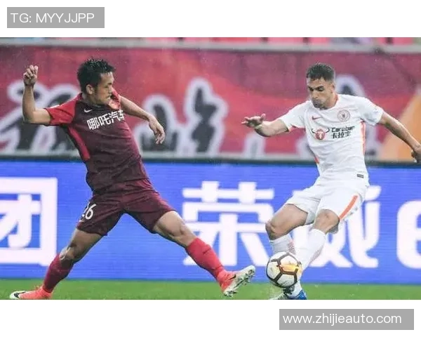 泰达与权健激战三场零封对决揭示球队实力与战术博弈的精彩瞬间